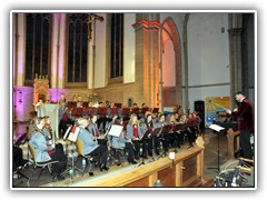 die Kapelle des Musikvereins mit Dirigent Frank Werge