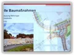 Die Kreuzung Mehringer Straße ist in Bau