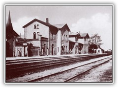 die deutsche Seite vom Bahnübergang Rheiner Straße aus
